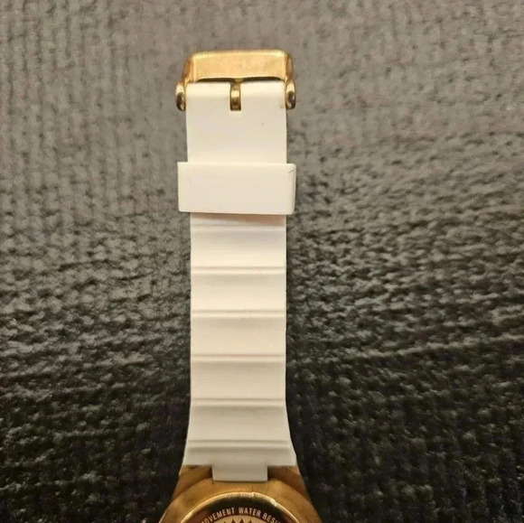 Invicta Angel Watch Amazing Used Condition- New Battery - Picture 6 of 7